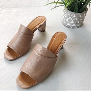 Chie Mihara Hammered Metallic Heel Slipper…